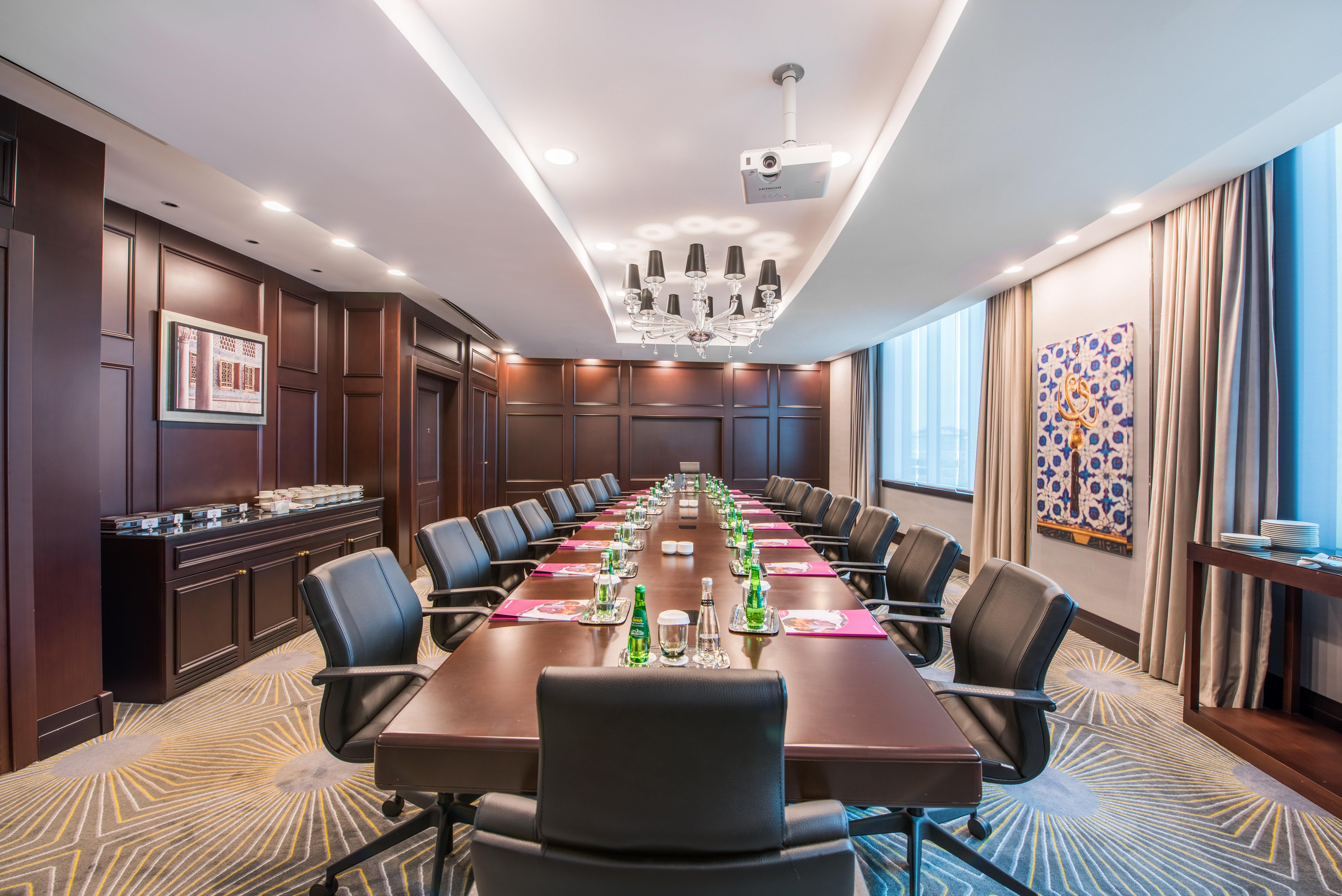 Отель Crowne Plaza Istanbul Oryapark By Ihg Экстерьер фото