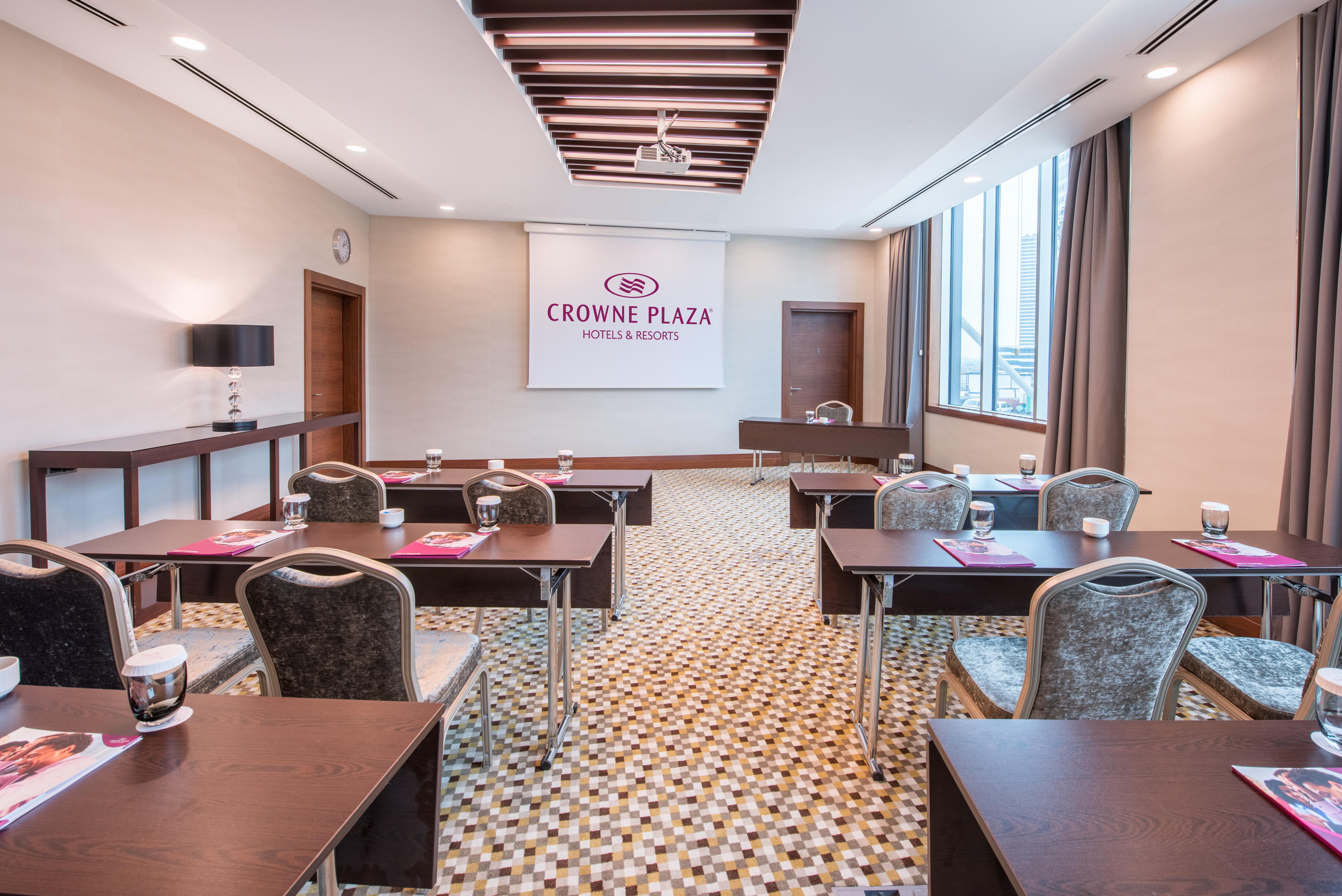Отель Crowne Plaza Istanbul Oryapark By Ihg Экстерьер фото