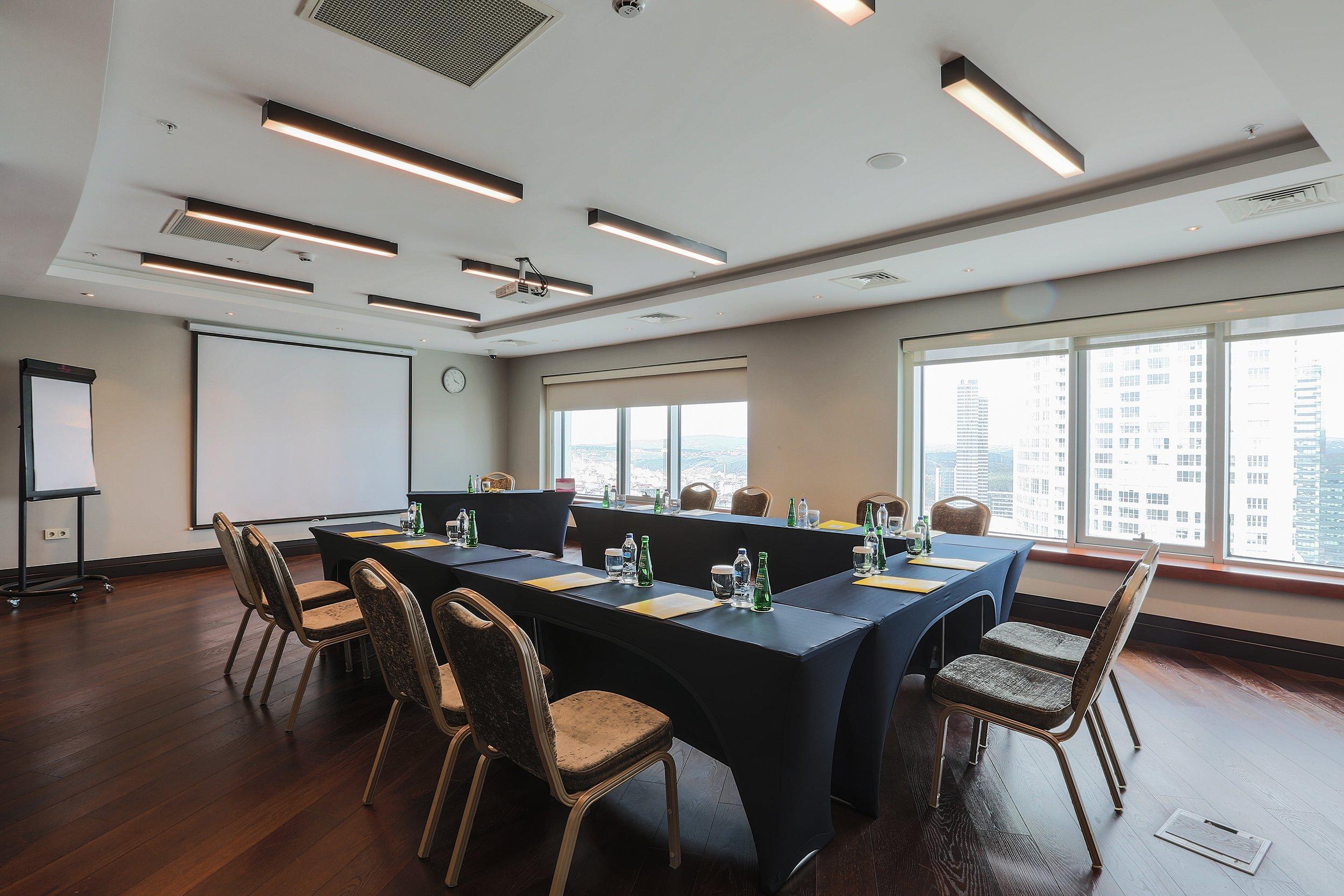 Отель Crowne Plaza Istanbul Oryapark By Ihg Экстерьер фото
